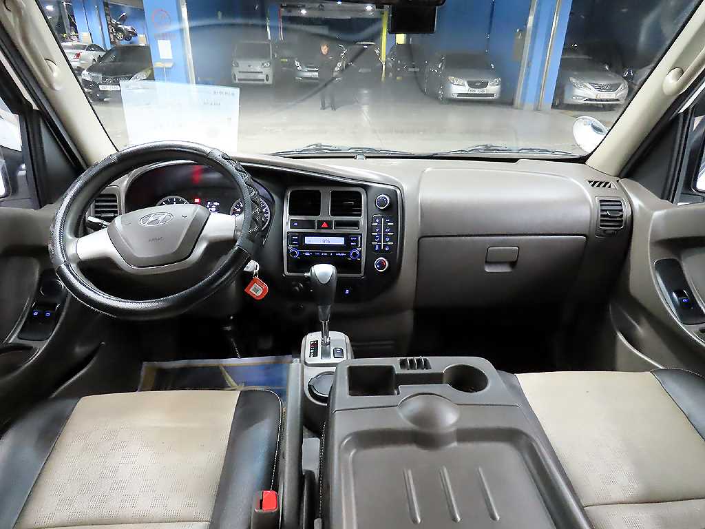 Hyundai Porter 1.0 Ton/ Double Cab/ Long Wheelbase/ CRDi 10