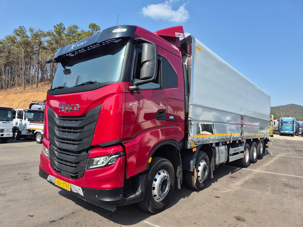 이베코 상승윙바디 25톤 오토 - 중고 트럭 매물 이미지