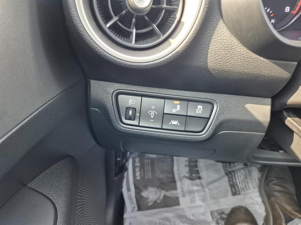 Kia K3 1.6 Standard 10