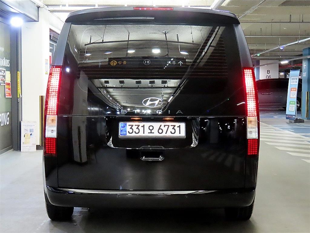 Hyundai Staria 2WD Diesel Tourer Modern 6