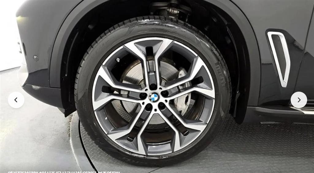 BMW X5 xDrive 30d xLine 6