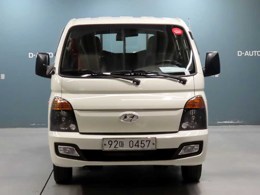 Hyundai Porter 1.0 Ton/ Double Cab/ Long Wheelbase/ CRDi 4