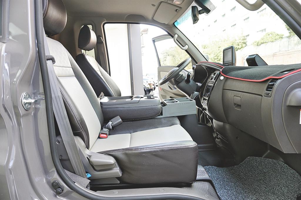 Hyundai Porter 1.0 Ton/ Super Cab/ Long Wheelbase 10