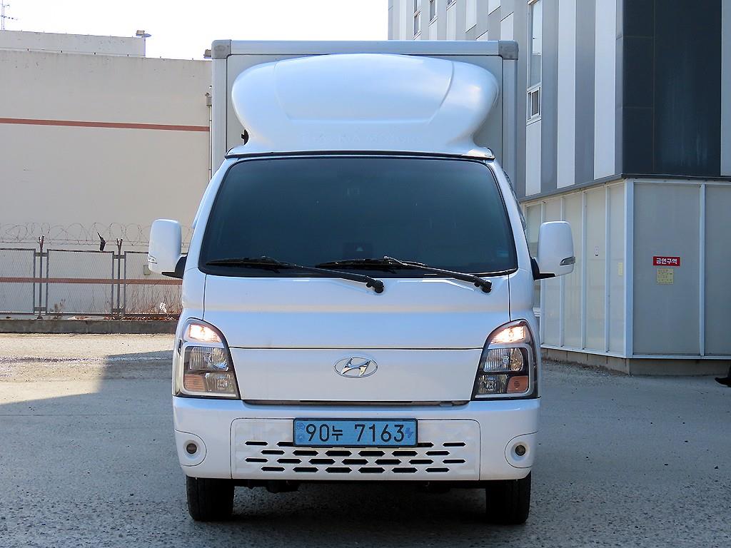 Hyundai Porter 1.0 Ton/ Super Cab/ Long Wheelbase