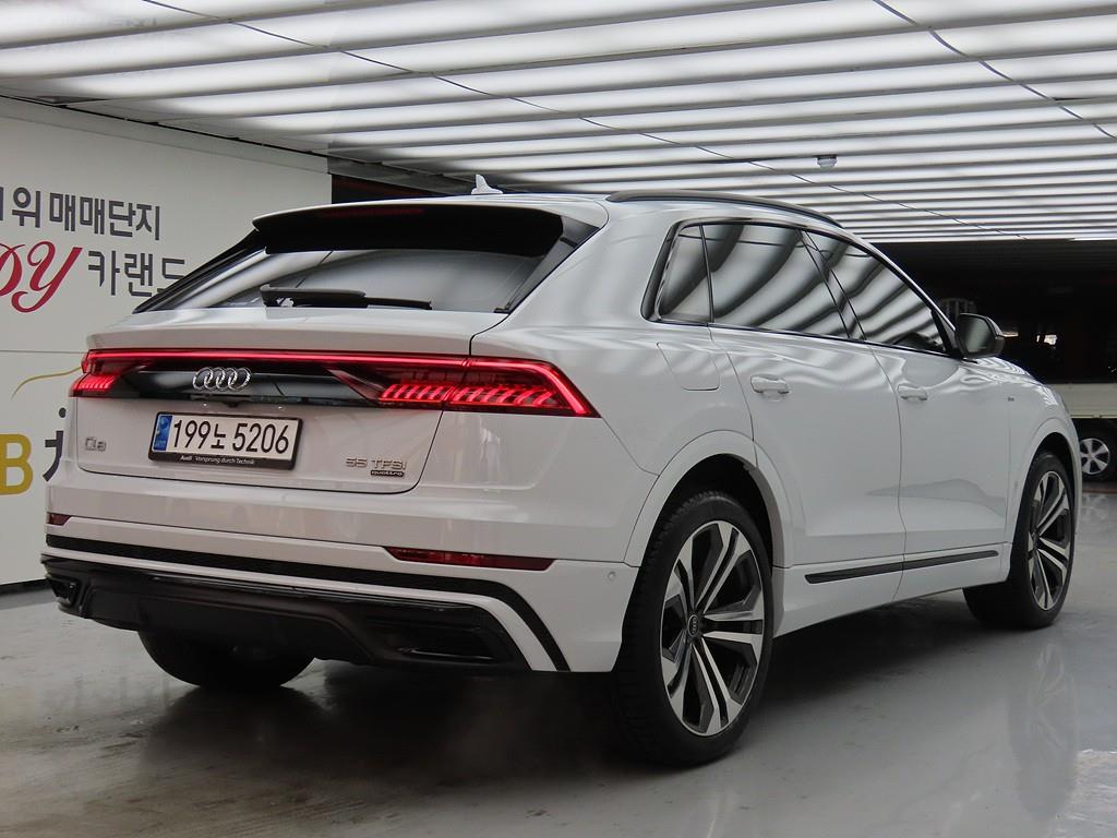 Audi Q8 55 TFSI Quattro Premium 4