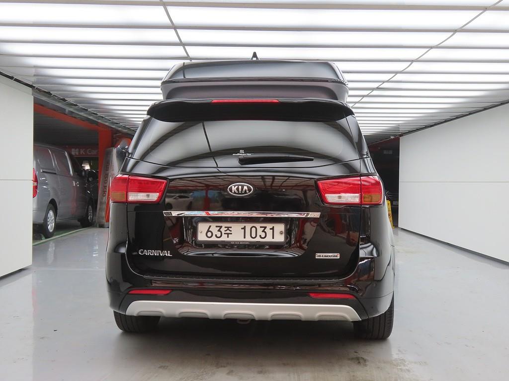 Kia Carnival Diesel High Limousine Luxury 4