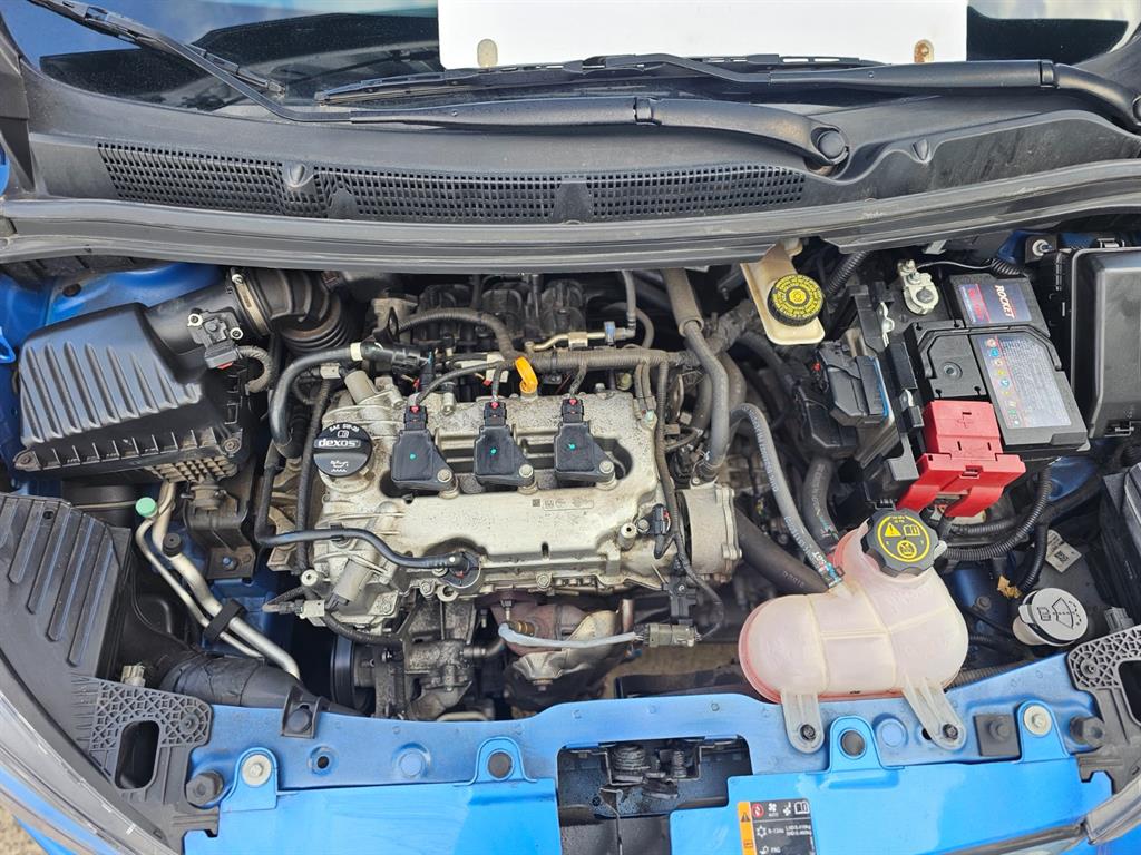 Chevrolet Spark LTZ C-TECH 10