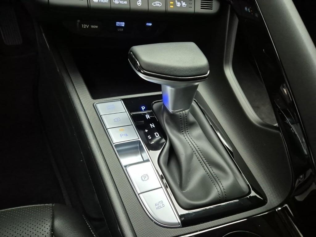 Hyundai Avante 1.6 Gasoline Modern 9