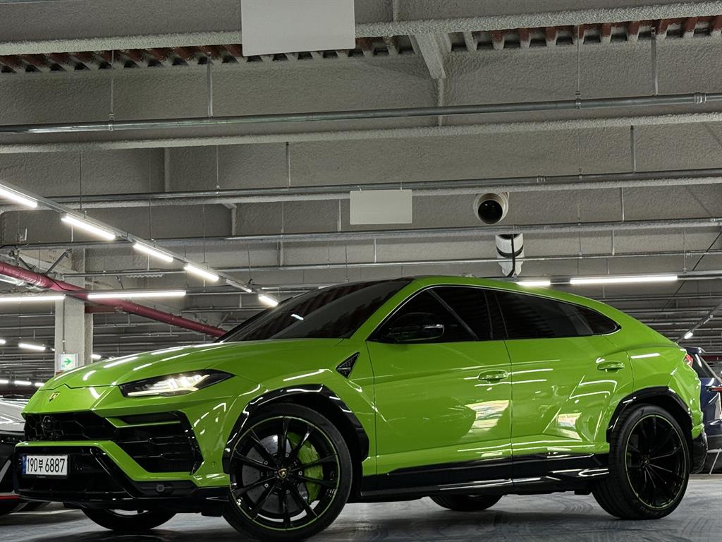 Lamborghini Urus 4.0 V8