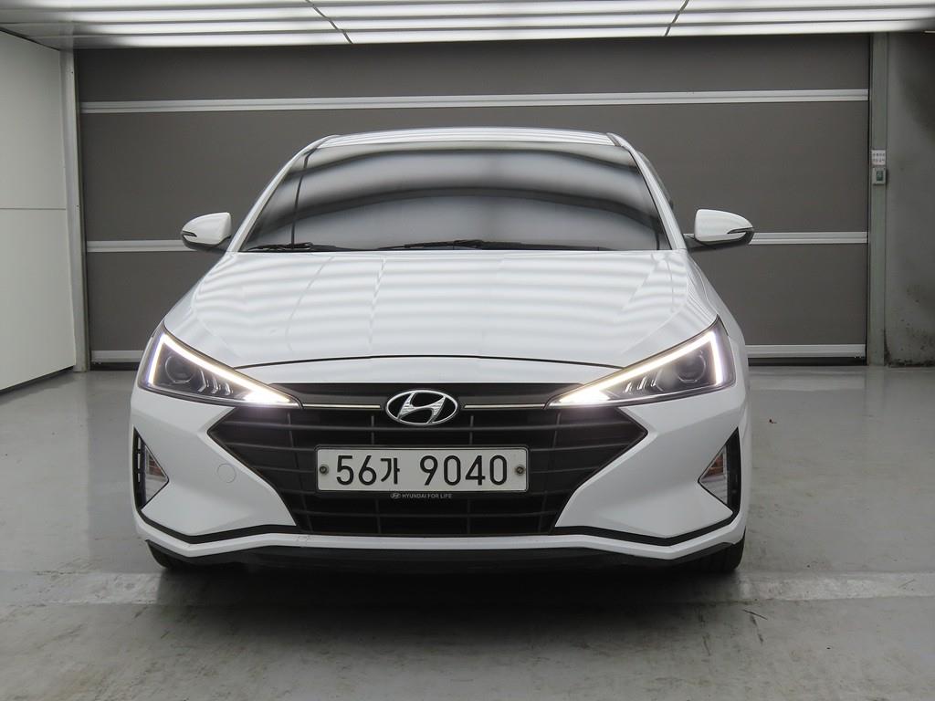 Hyundai Avante 1.6 Style 3