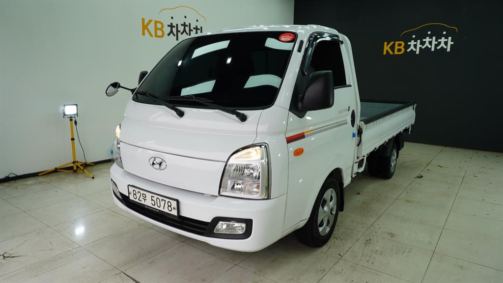 Hyundai Porter 1.0 Ton/ Standard Cab/ Long Wheelbase/ CRDi Smart 2