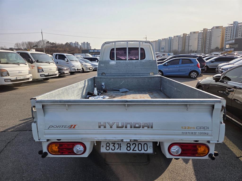 Hyundai Porter 1.0 Ton/ CRDi 10
