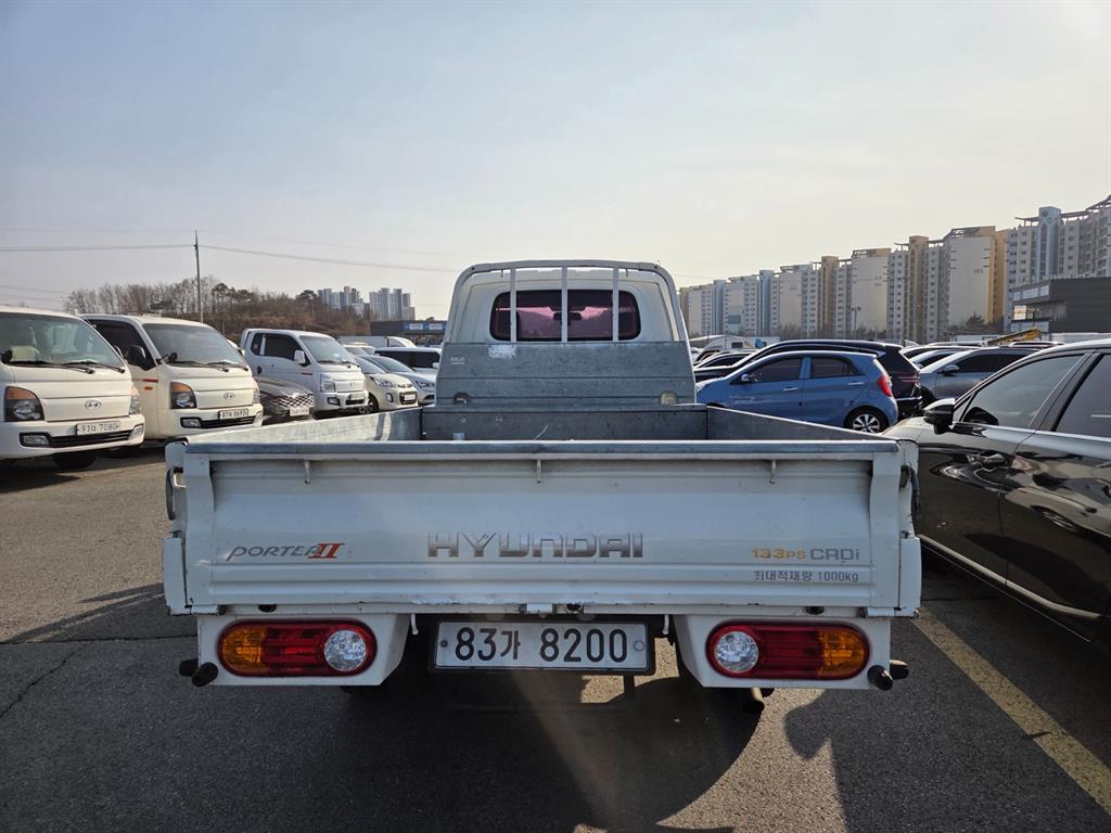 Hyundai Porter 1.0 Ton/ CRDi 9