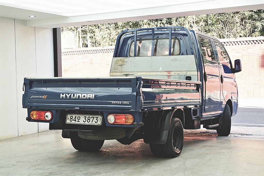 Hyundai Porter 1.0 Ton/ Double Cab/ Long Wheelbase/ CRDi Super 4