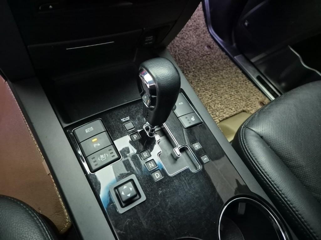 Kia Mohave Diesel 4WD KV300 9