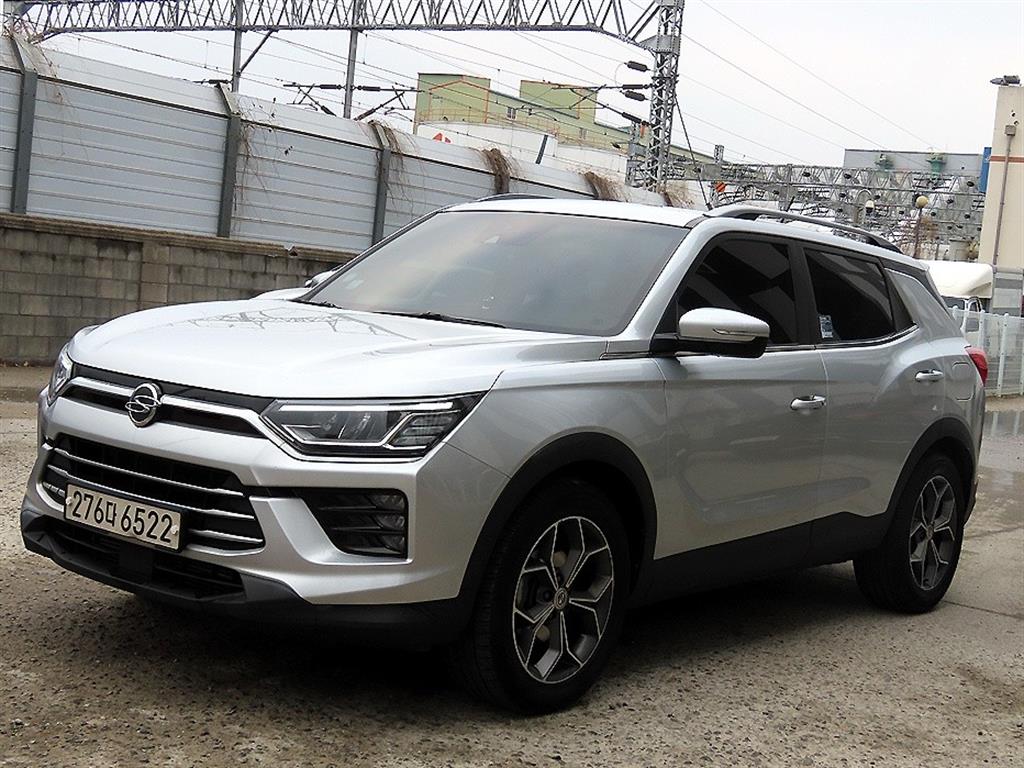 KGM 코란도 2WD 디젤 1.6 C5 플러스 사진 2/20