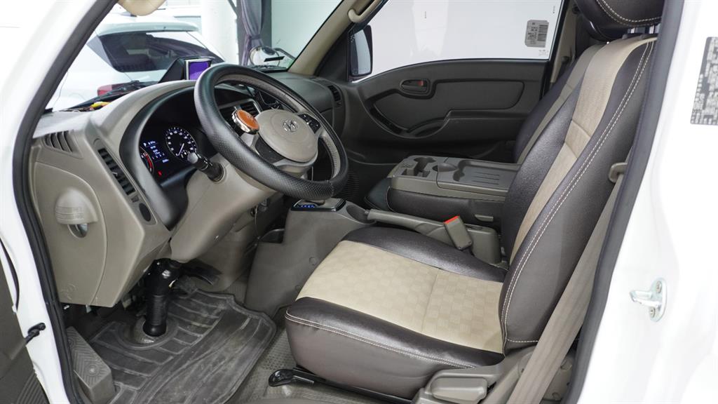 Hyundai Porter 1.0 Ton/ Standard Cab/ Long Wheelbase/ CRDi Smart 8