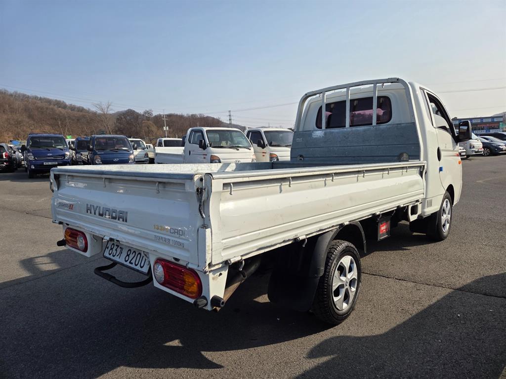 Hyundai Porter 1.0 Ton/ CRDi 8