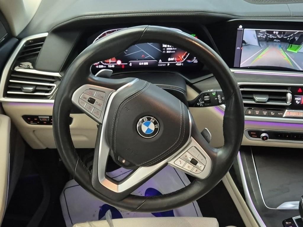 BMW X7 xDrive 40i Design Pure Excelence 10
