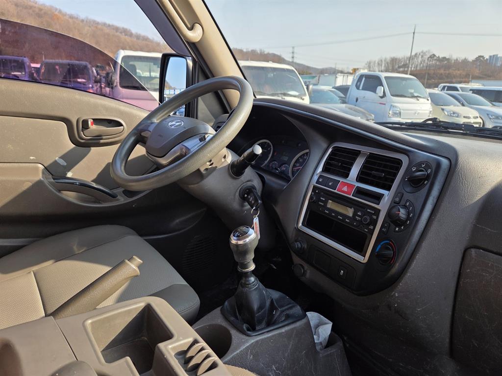 Hyundai Porter 1.0 Ton/ CRDi 4