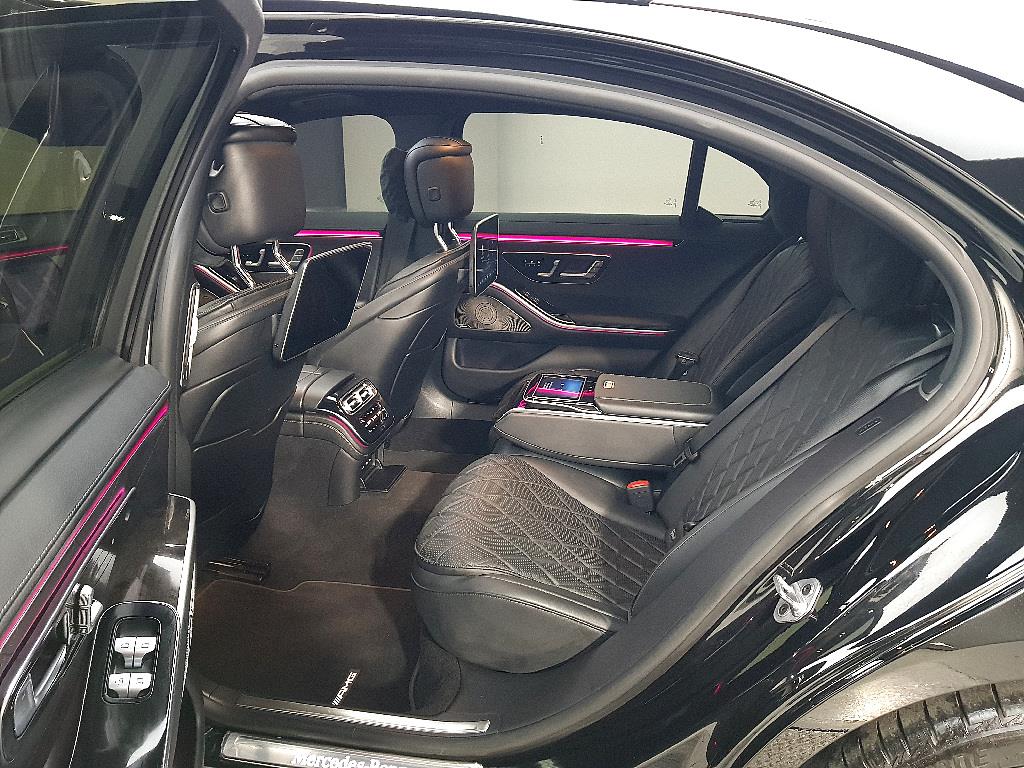 Mercedes-Benz S-Class S500L 4MATIC 10