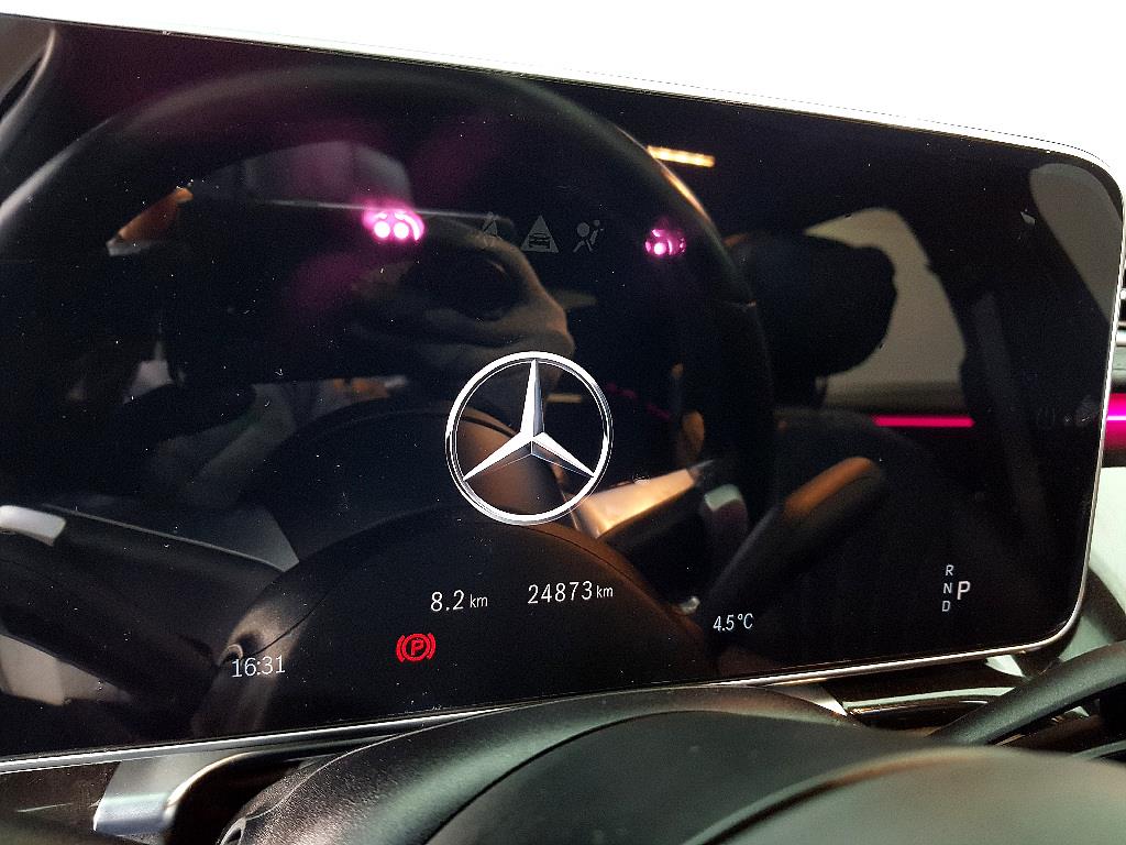 Mercedes-Benz S-Class S500L 4MATIC 8
