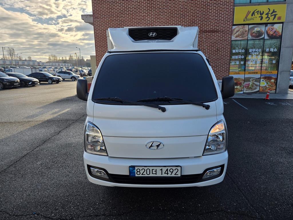 Hyundai Porter Super Cab/ Long Wheelbase/ CRDi Smart