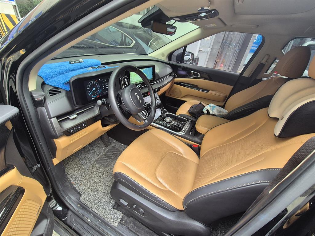 Kia Carnival Gasoline Signature 5