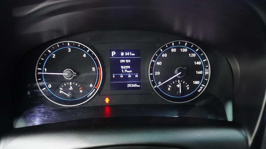 Hyundai Porter 1.0 Ton/ Standard Cab/ Long Wheelbase/ CRDi Smart 10