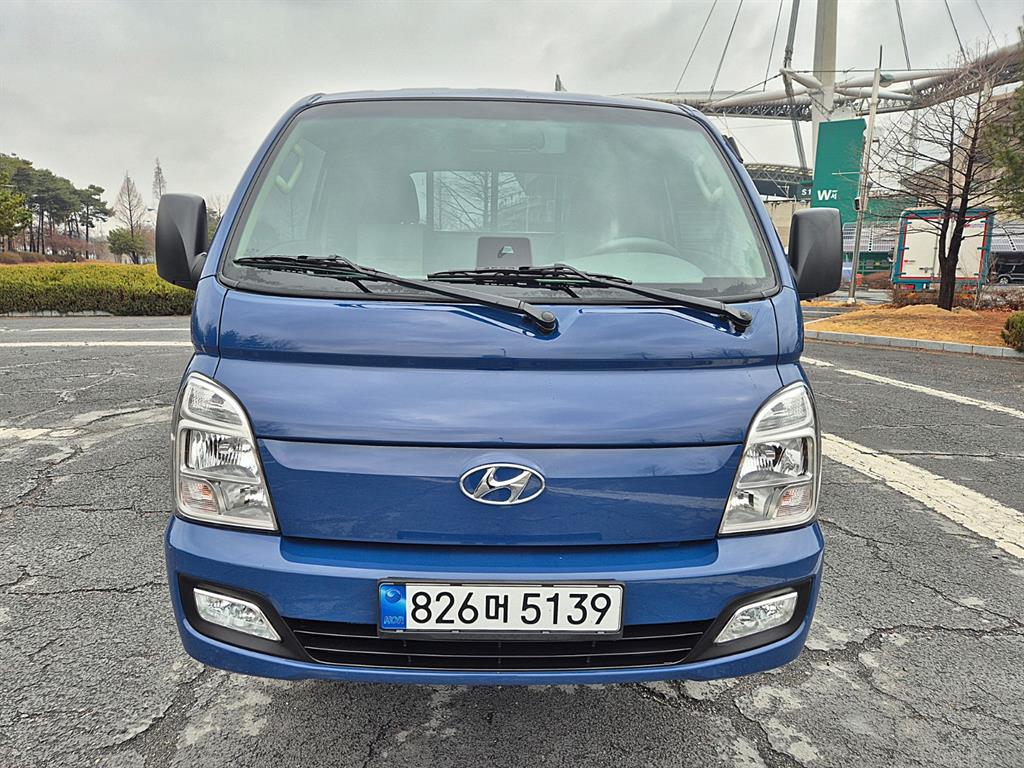 Hyundai Porter 4WD/ Super Cab/ Long Wheelbase Smart