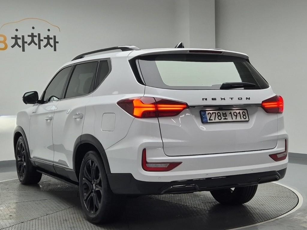 KG Mobility (Ssangyong) Rexton Diesel 2.2 4WD The Black 3