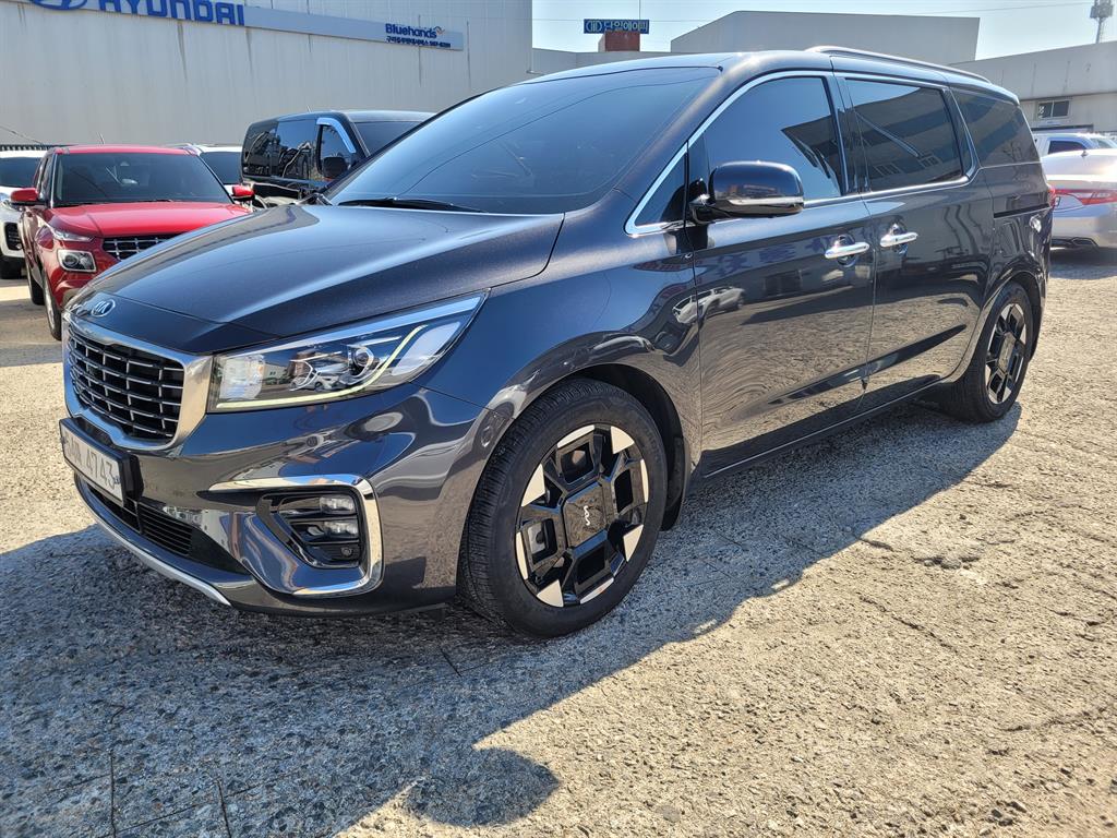 Kia Carnival Diesel Limousine VIP 7