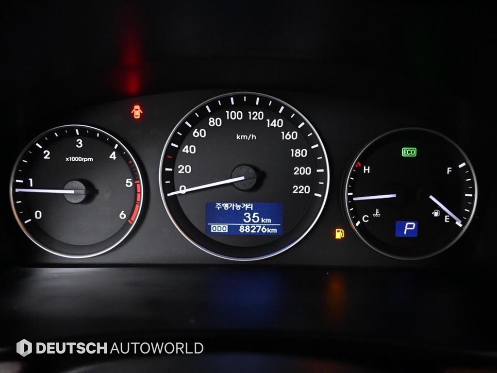 Hyundai Starex 2WD Urban Exclusive 7