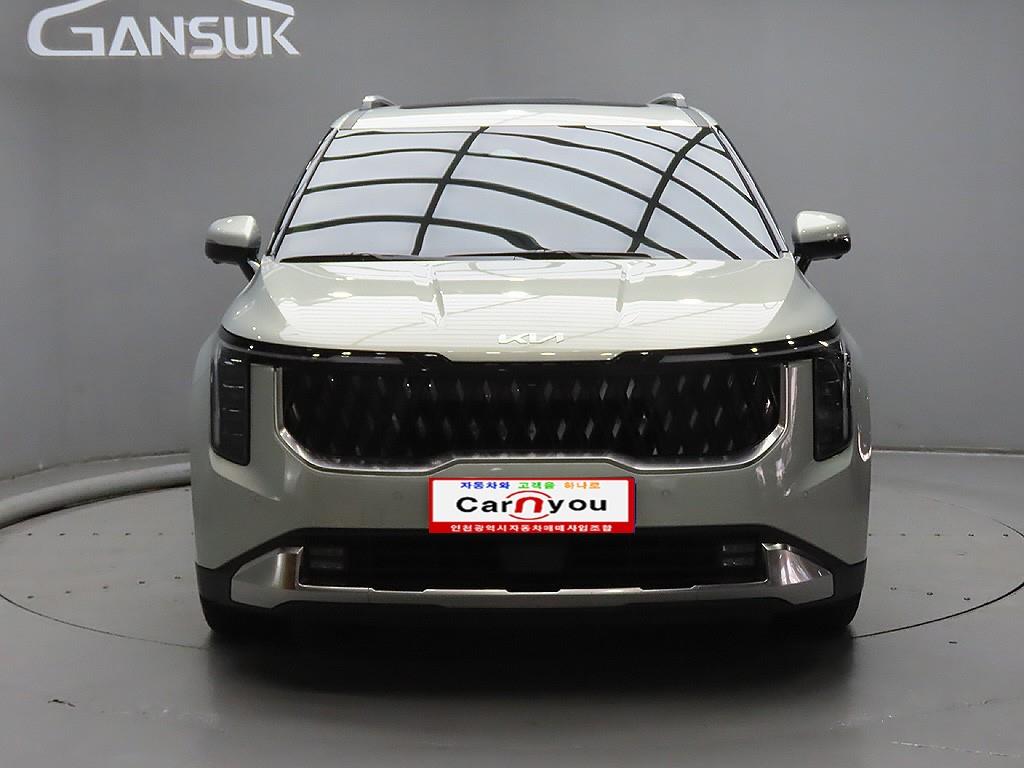 Kia Carnival Gasoline Signature 2