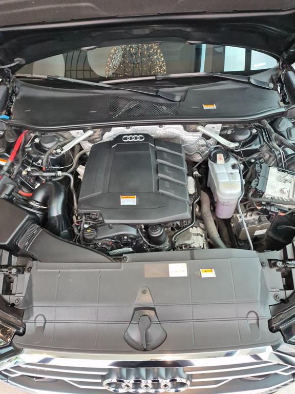 Audi A6 45 TFSI Quattro Premium 8