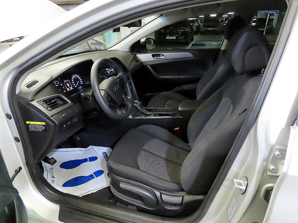 Hyundai Sonata 2.0 Style 7