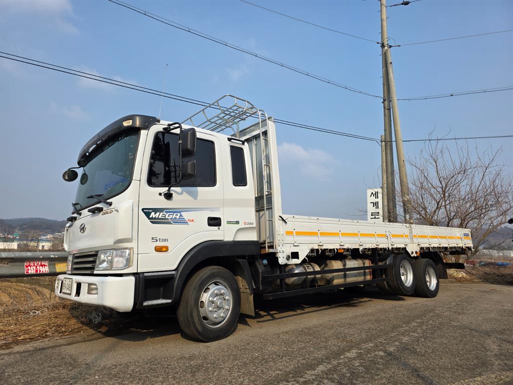현대 메가트럭 카고 5톤 수동 - 중고 트럭 매물 이미지