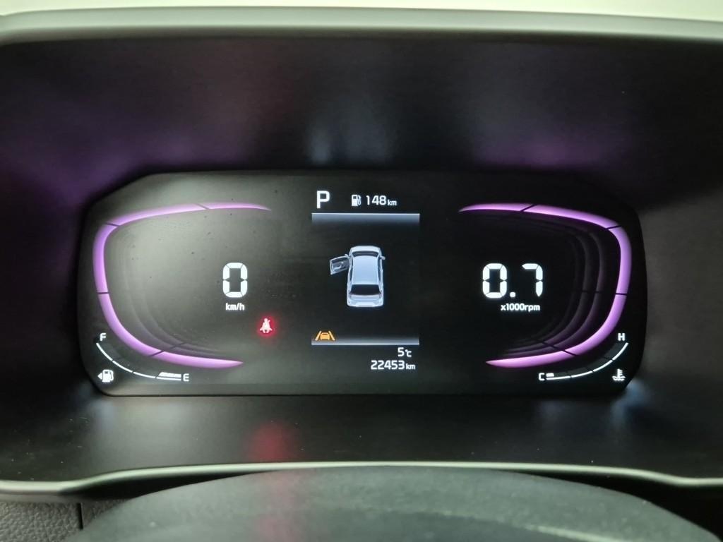 Kia Morning 1.0 Gasoline Prestige 7