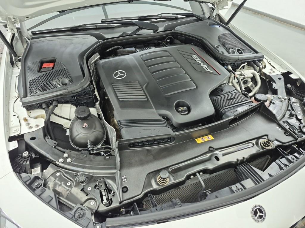 Mercedes-Benz AMG GT 4 Duo 43 4MATIC+ 7