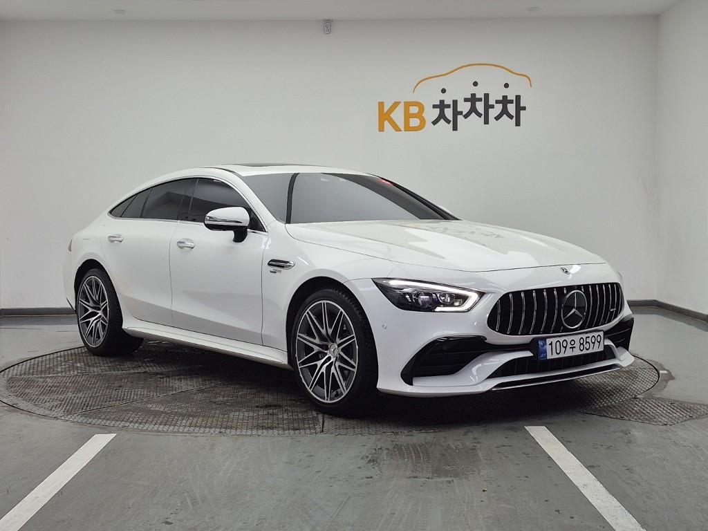 Mercedes-Benz AMG GT 4 Duo 43 4MATIC+ 3
