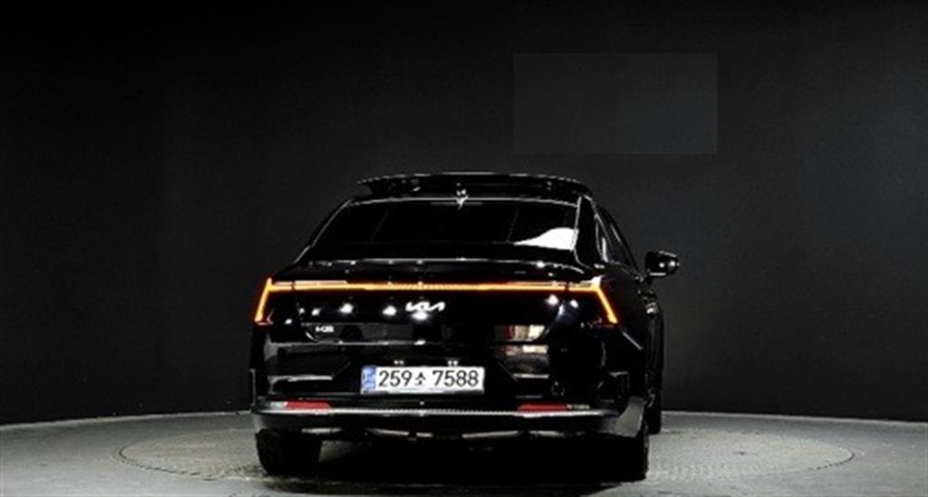 Kia K8 2.5 2WD Noblesse 5