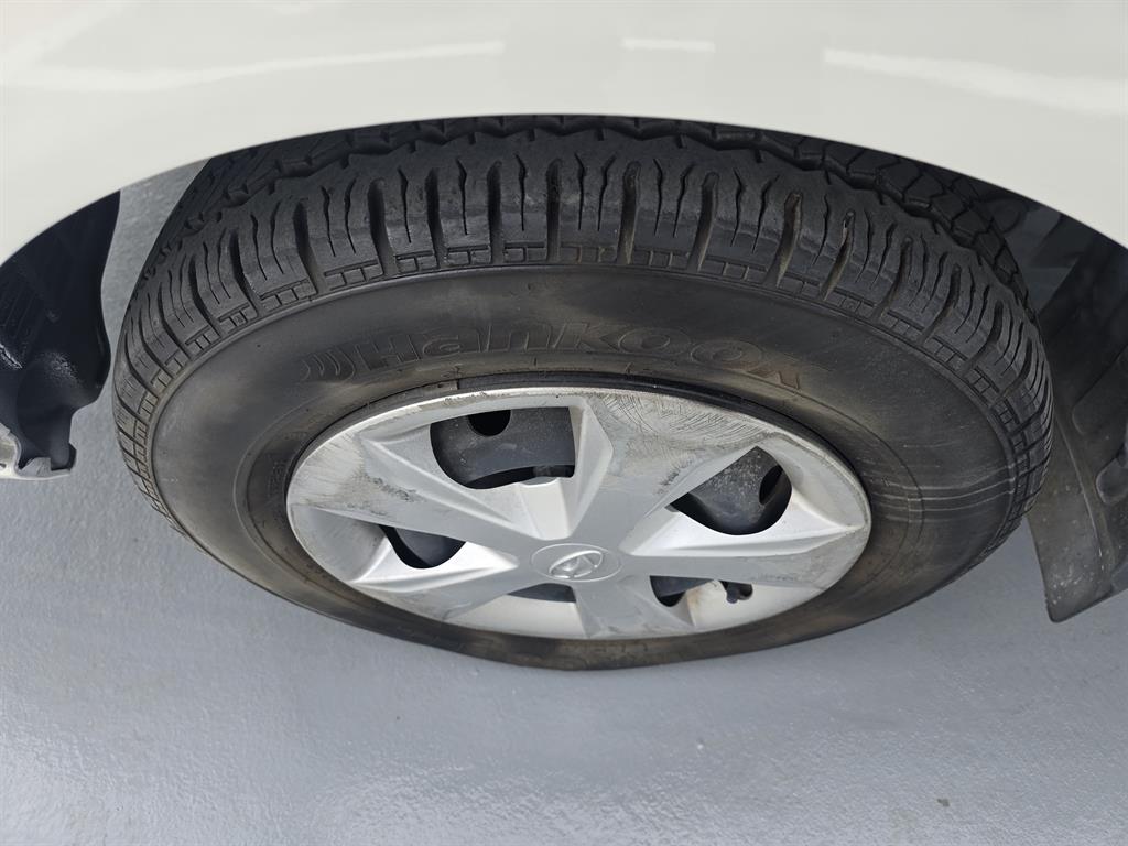 Hyundai Porter 1.0 Ton/ Super Cab/ Long Wheelbase/ CRDi 9