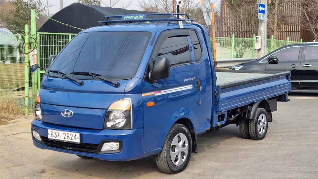 Hyundai Porter 1.0 Ton/ Super Cab/ Long Wheelbase/ CRDi