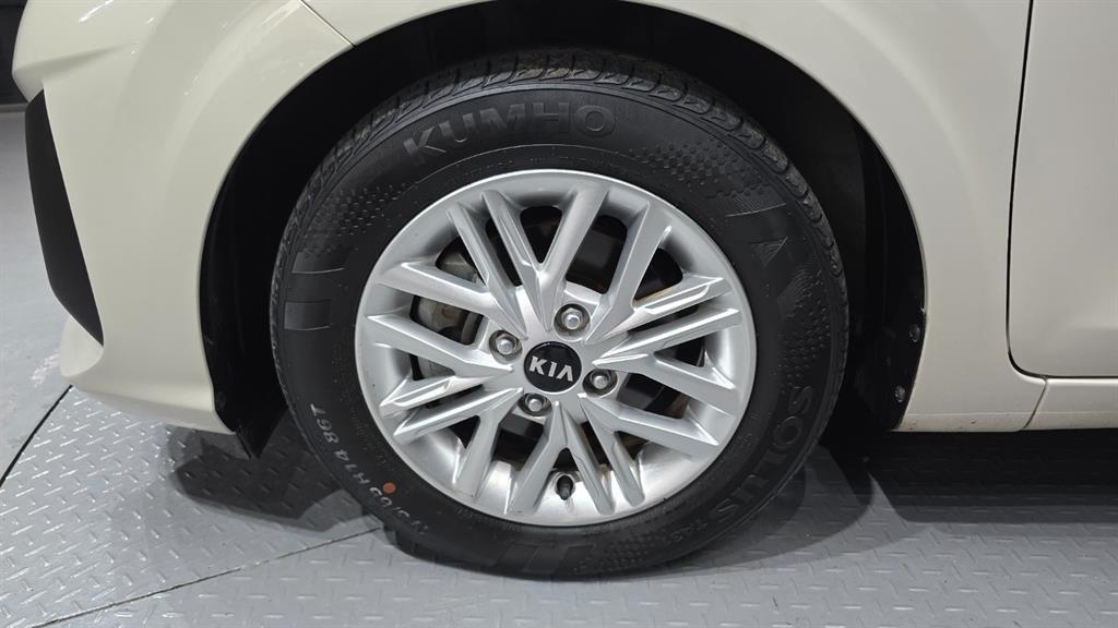 Kia Morning Prestige 9