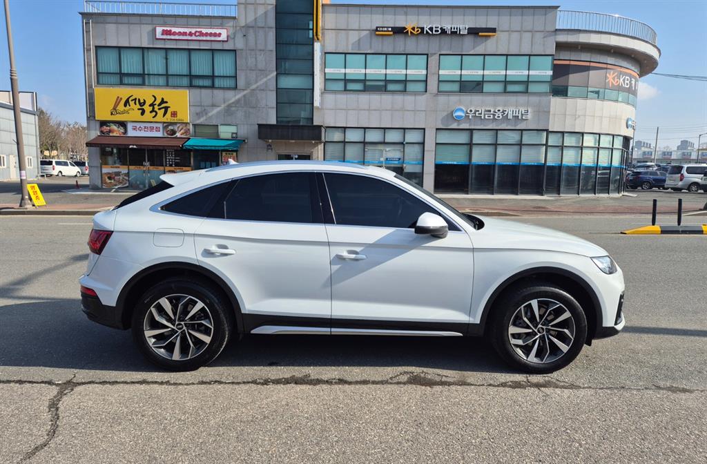 Audi Q5 40 TDI Quattro Sportback 8