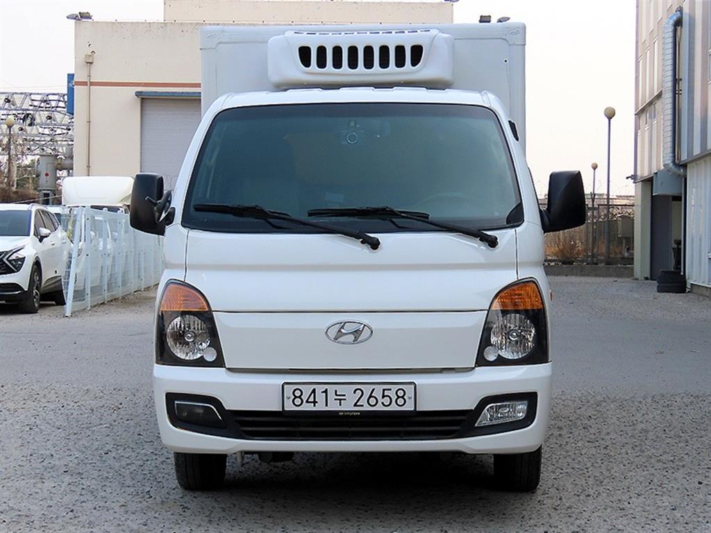 Hyundai Porter Super Cab/ Long Wheelbase/ CRDi Style
