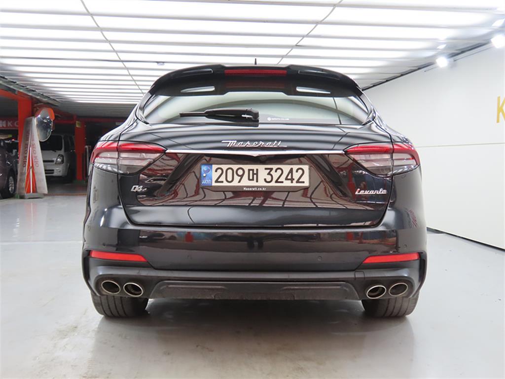 Maserati Levante 3.0 AWD Sport 4