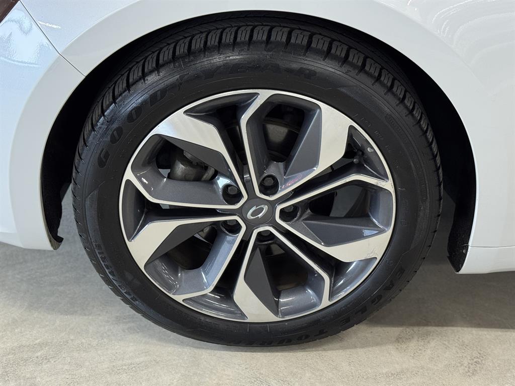 Renault SM6 Gasoline 2.0 GDe RE 6