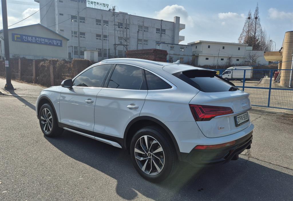 Audi Q5 40 TDI Quattro Sportback 5