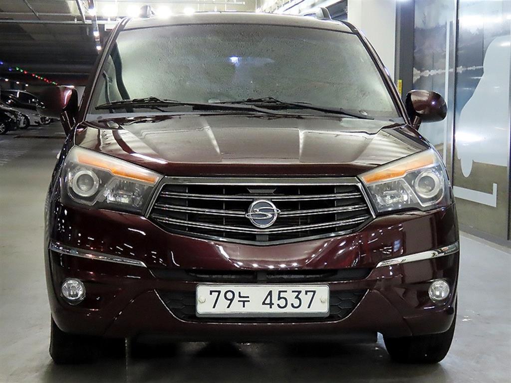 KGM 코란도 4WD GT 11인승 사진